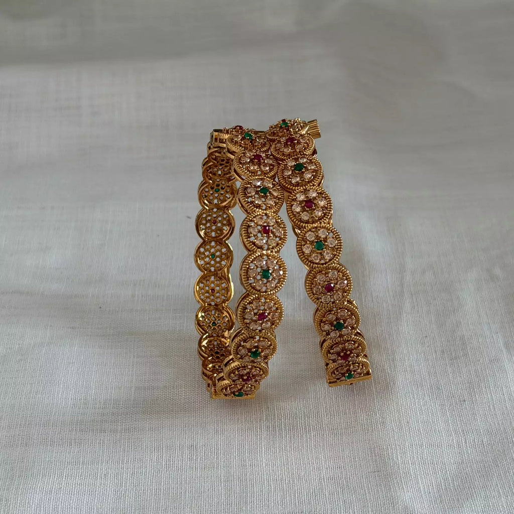Antique Bangle AB58