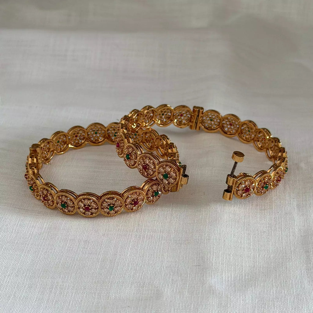 Antique Bangle AB58