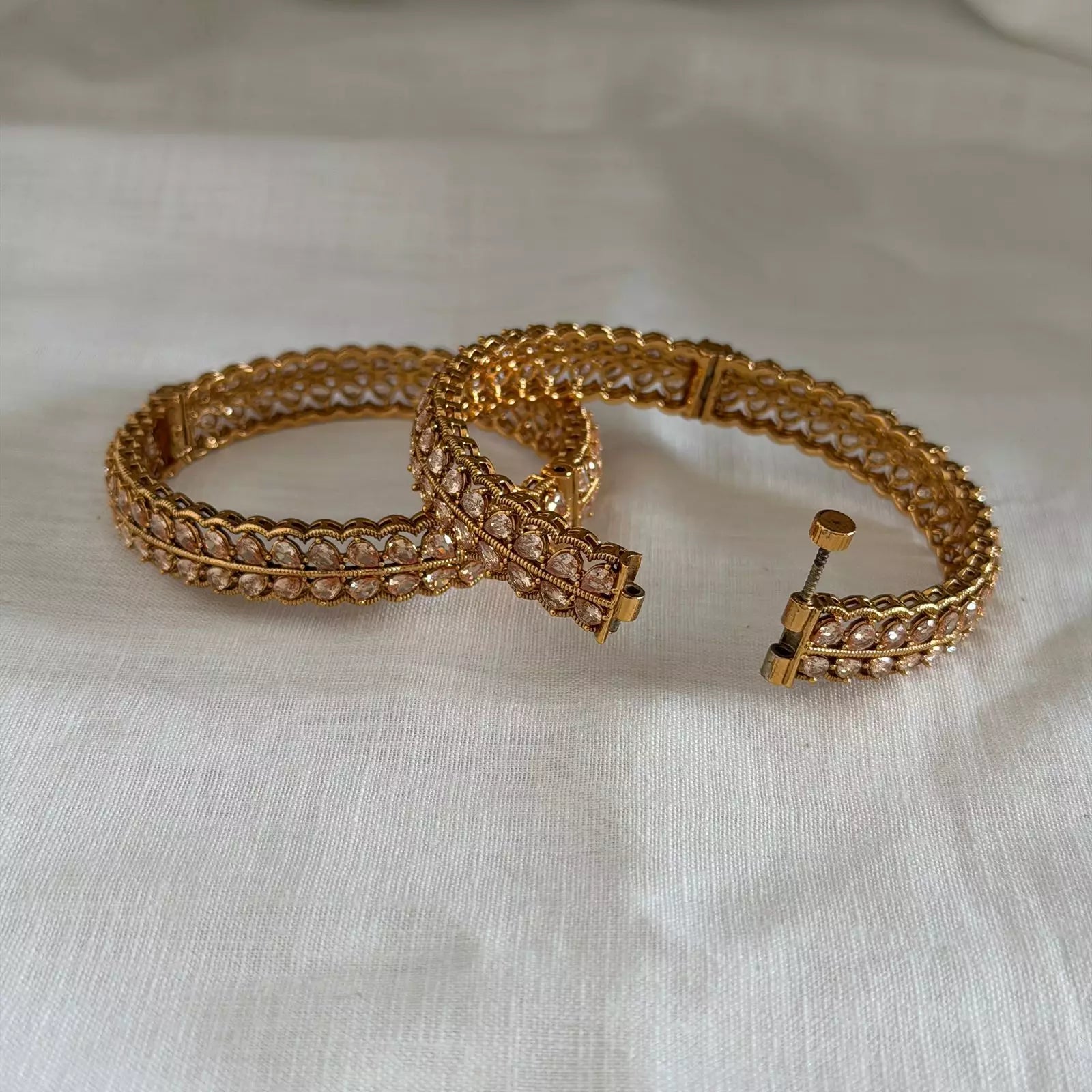 Antique Bangle AB62