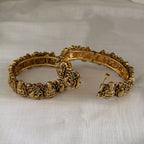 Antique Bangle AB64