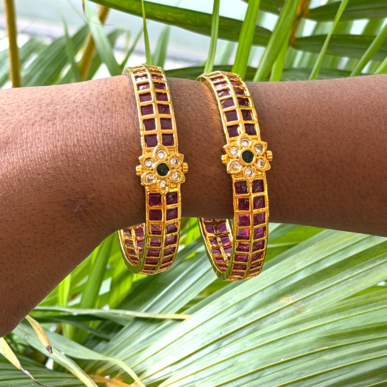 Antique Bangle AB70