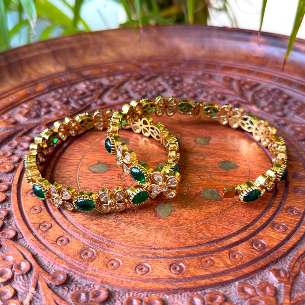 Antique Bangle AB84