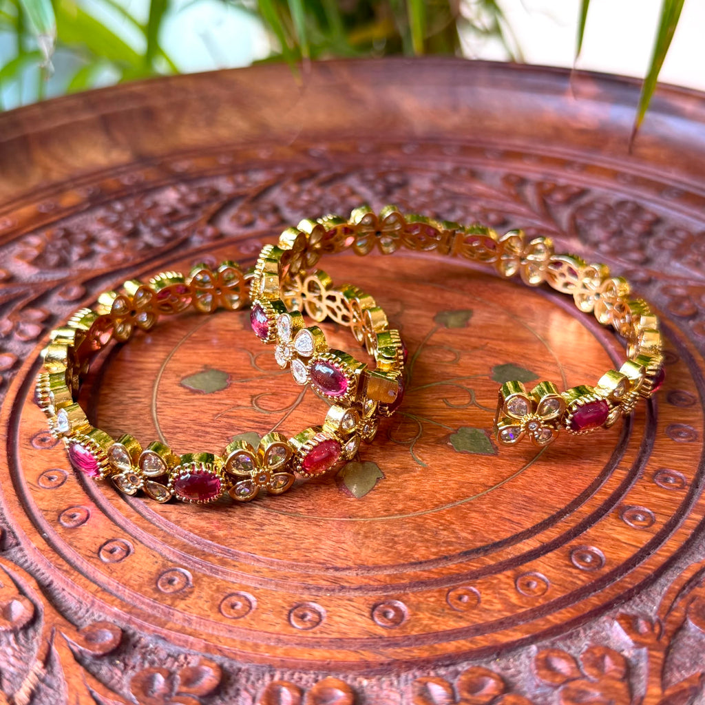 Antique Bangle AB84