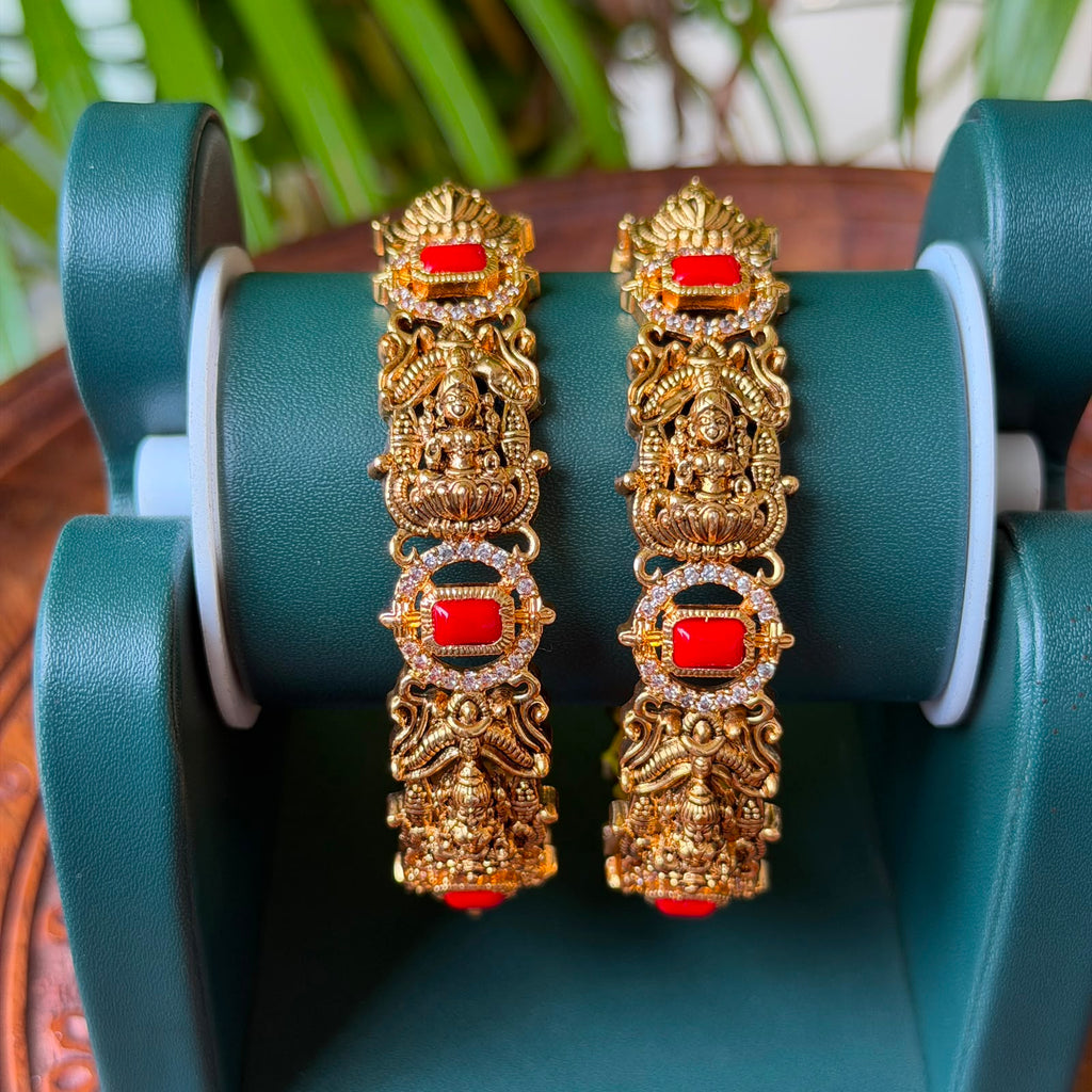 Antique Bangle AB86