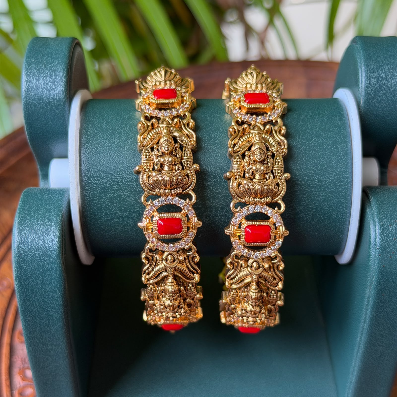 Antique Bangle AB86