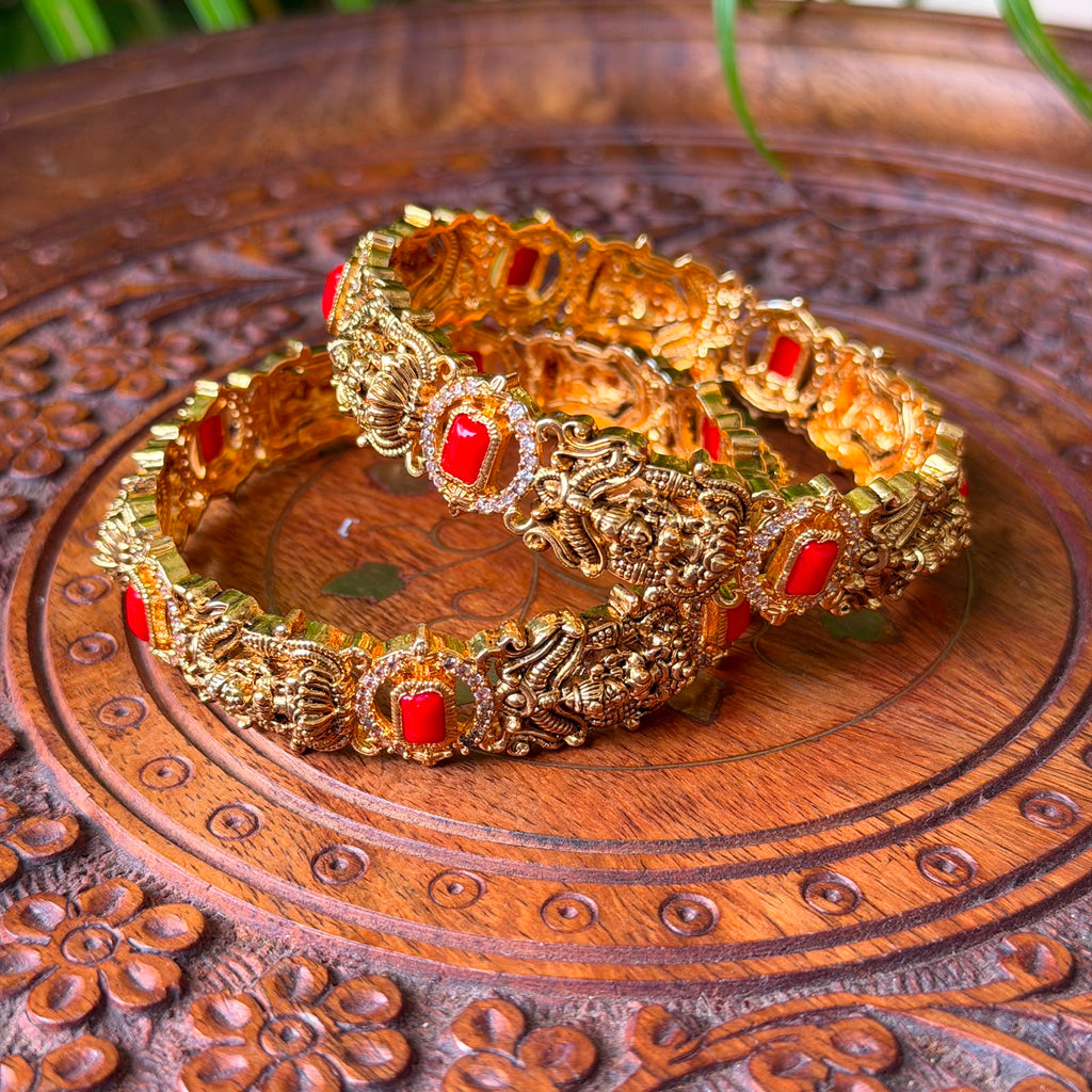 Antique Bangle AB86
