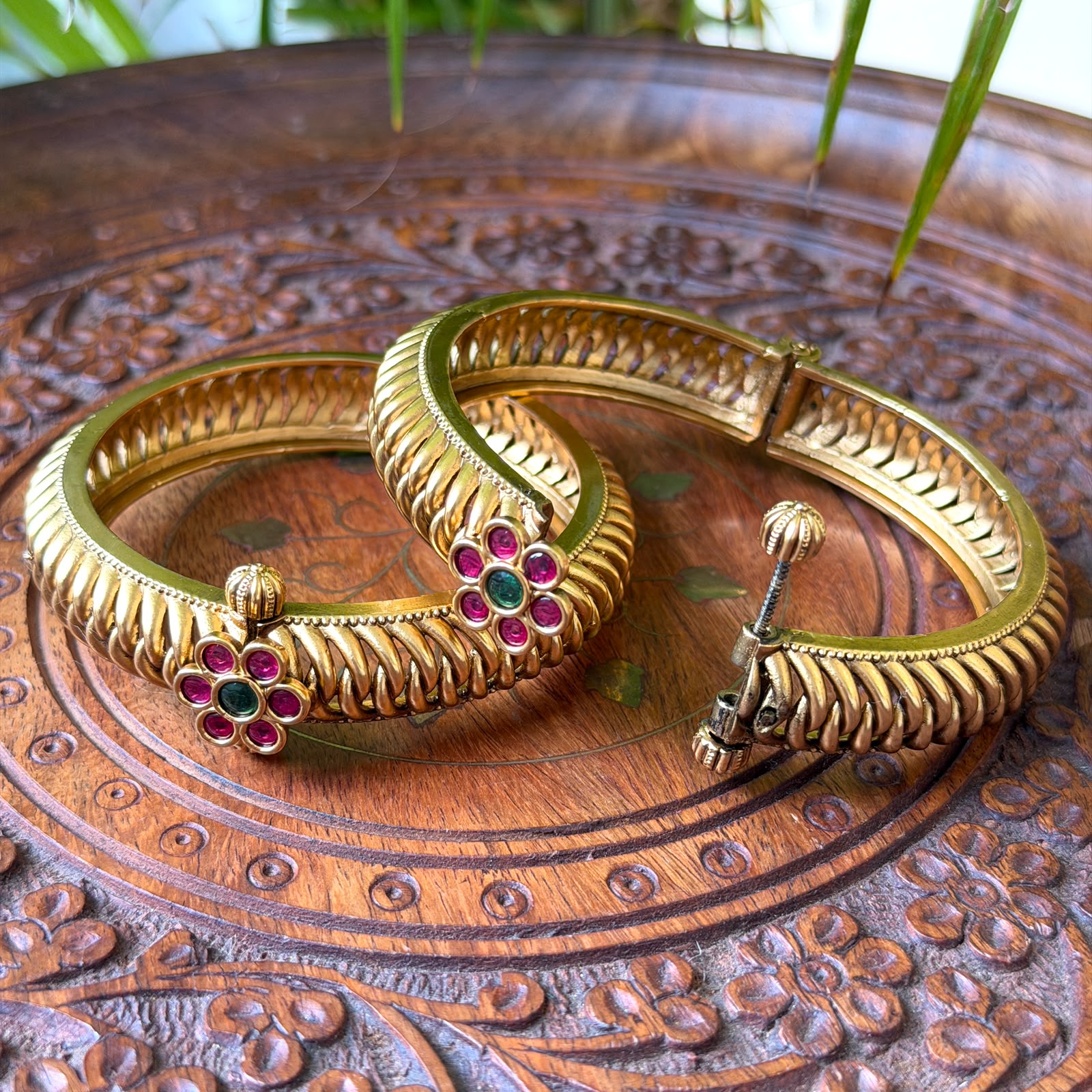Antique Bangle AB88