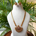 Antique Gold Finish Leaf Pattern Hara Set with Ruby Centerpiece Pendant – Traditional South Indian Long Necklace AH70