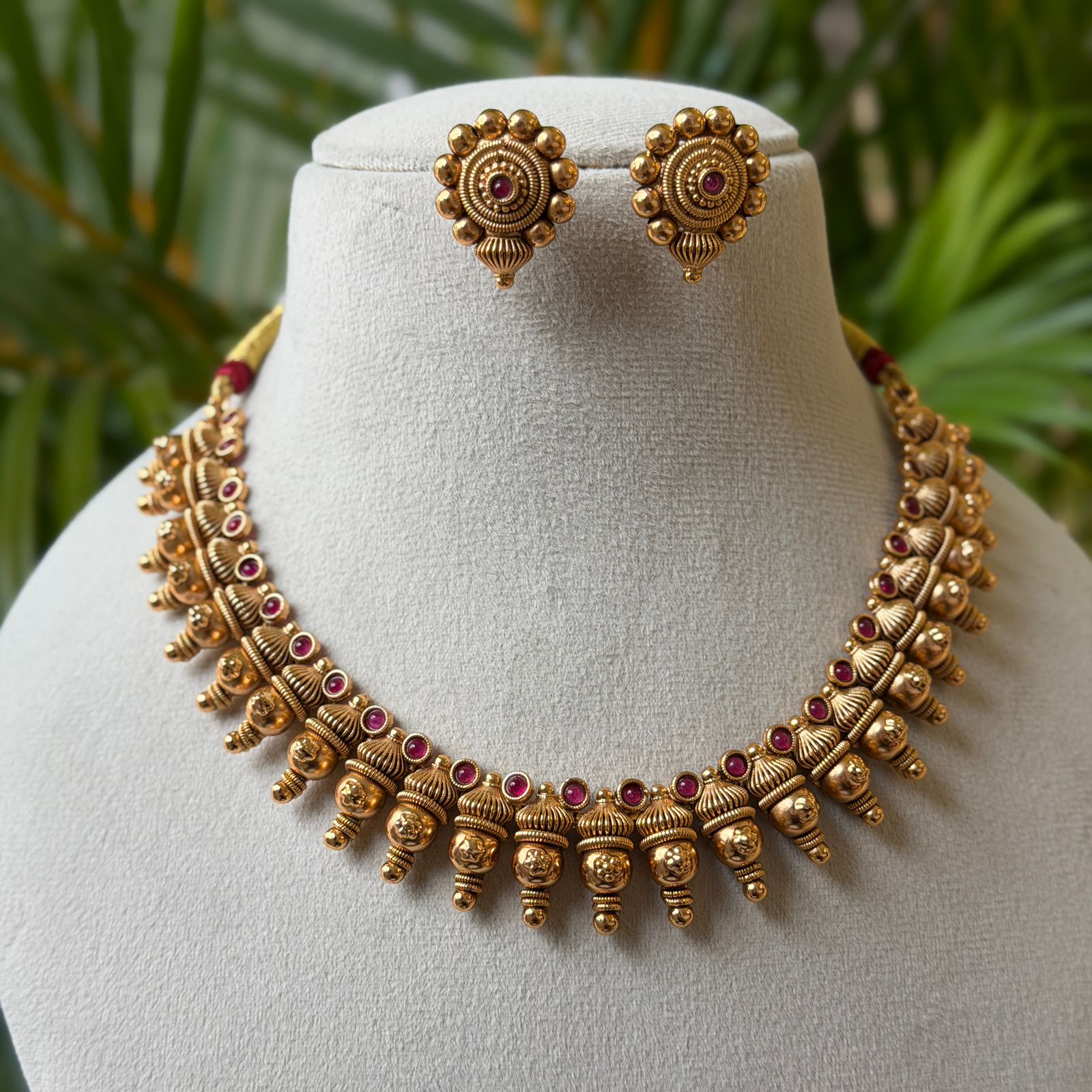 Antique Necklace Set AN364