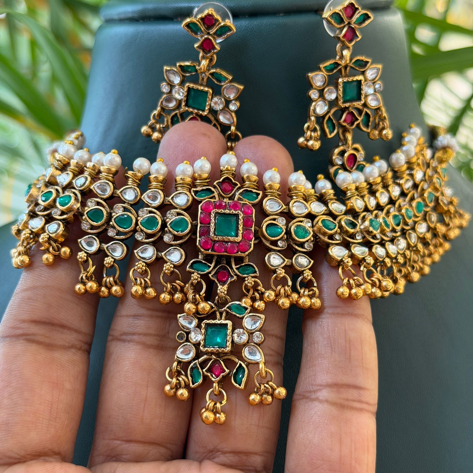 Antique Kundan Choker Necklace Set with Green Ruby Stones & Earrings AN281