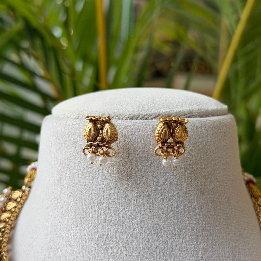 Antique Gold Finish Teardrop Choker Necklace Set with Pearl Drops | Traditional Indian Jewelry AN283