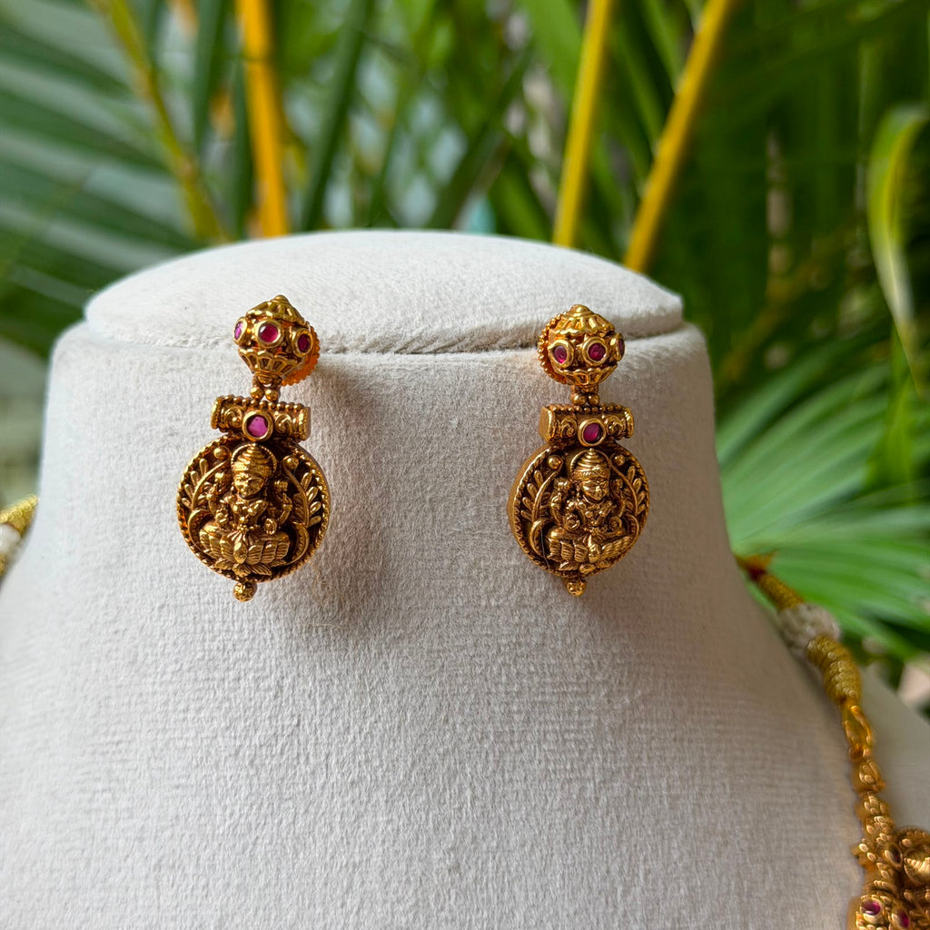 South Indian Traditional Lakshmi Kasu Attigai | Antique Hanging Coin Temple Necklace Set with Matching Drop Earrings AN302