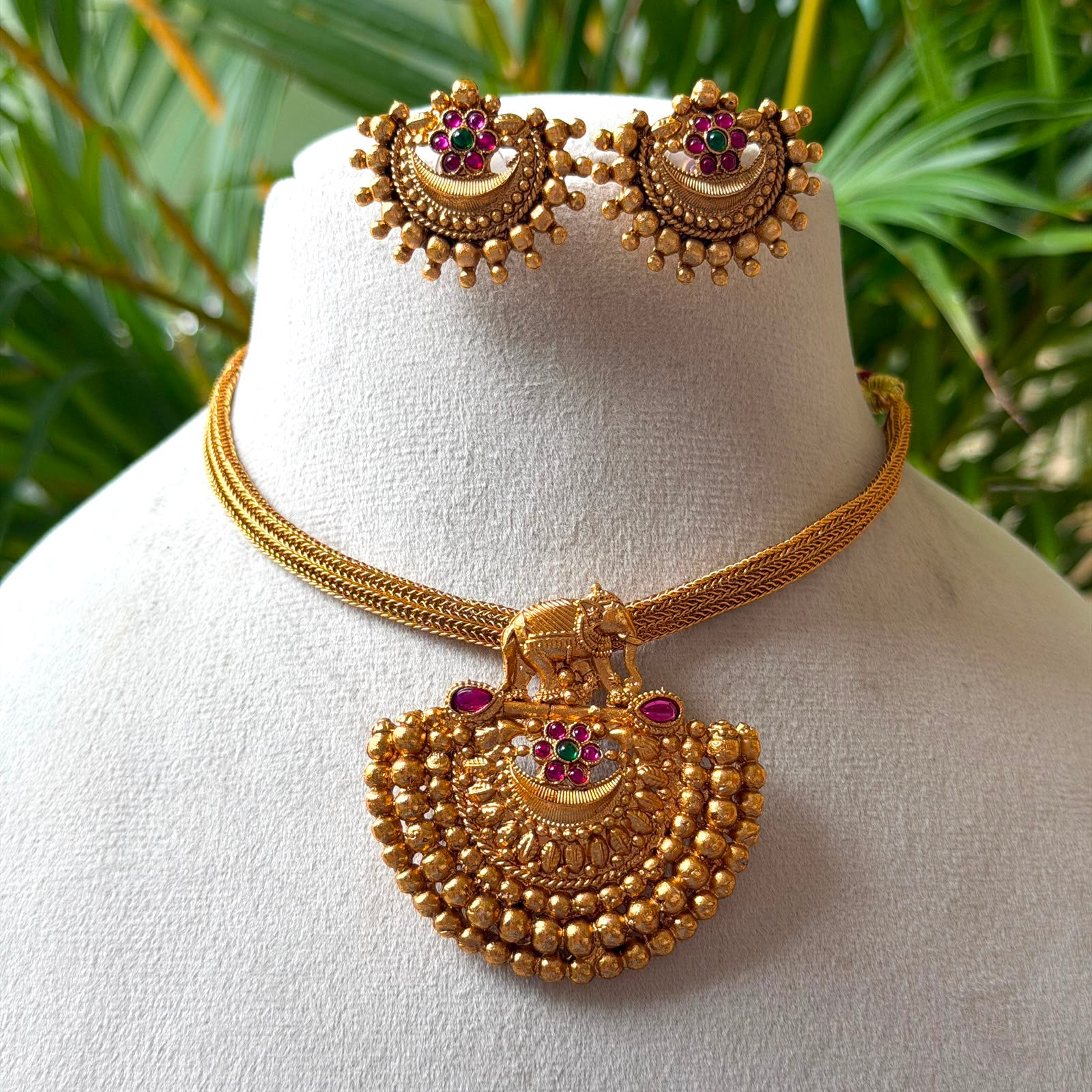 Antique Necklace Set AN308