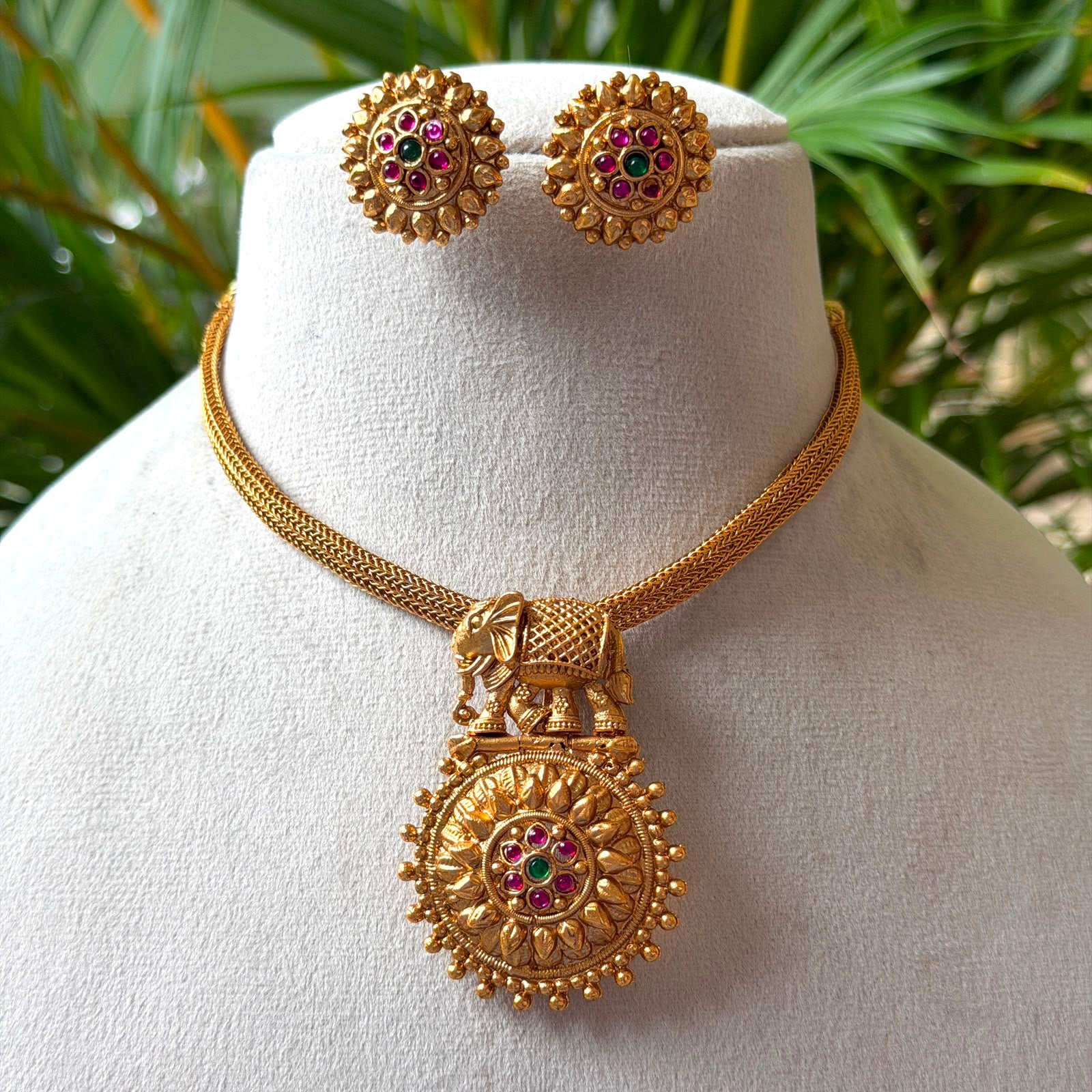Antique Necklace Set AN309