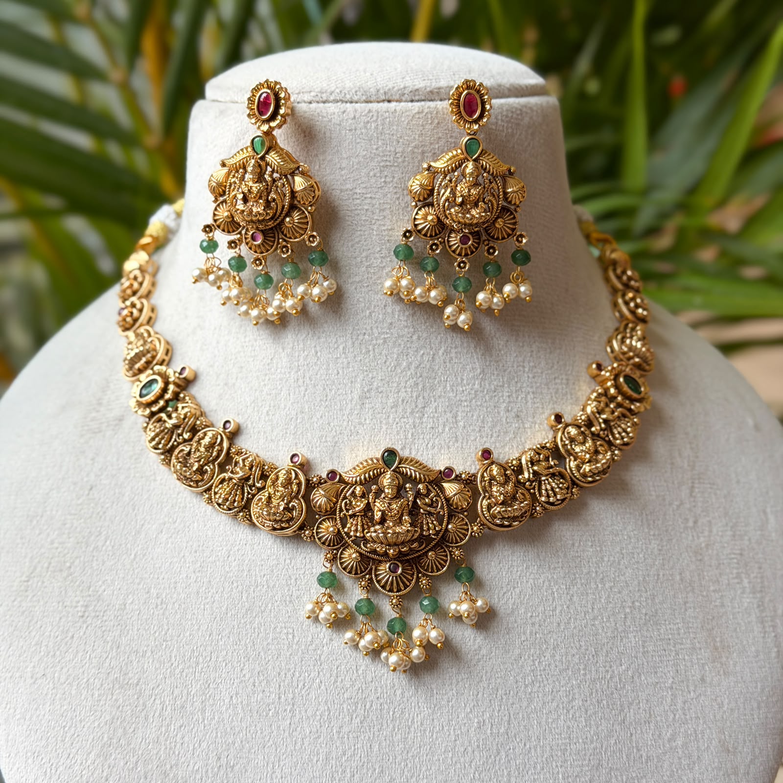 Antique Necklace Set AN312