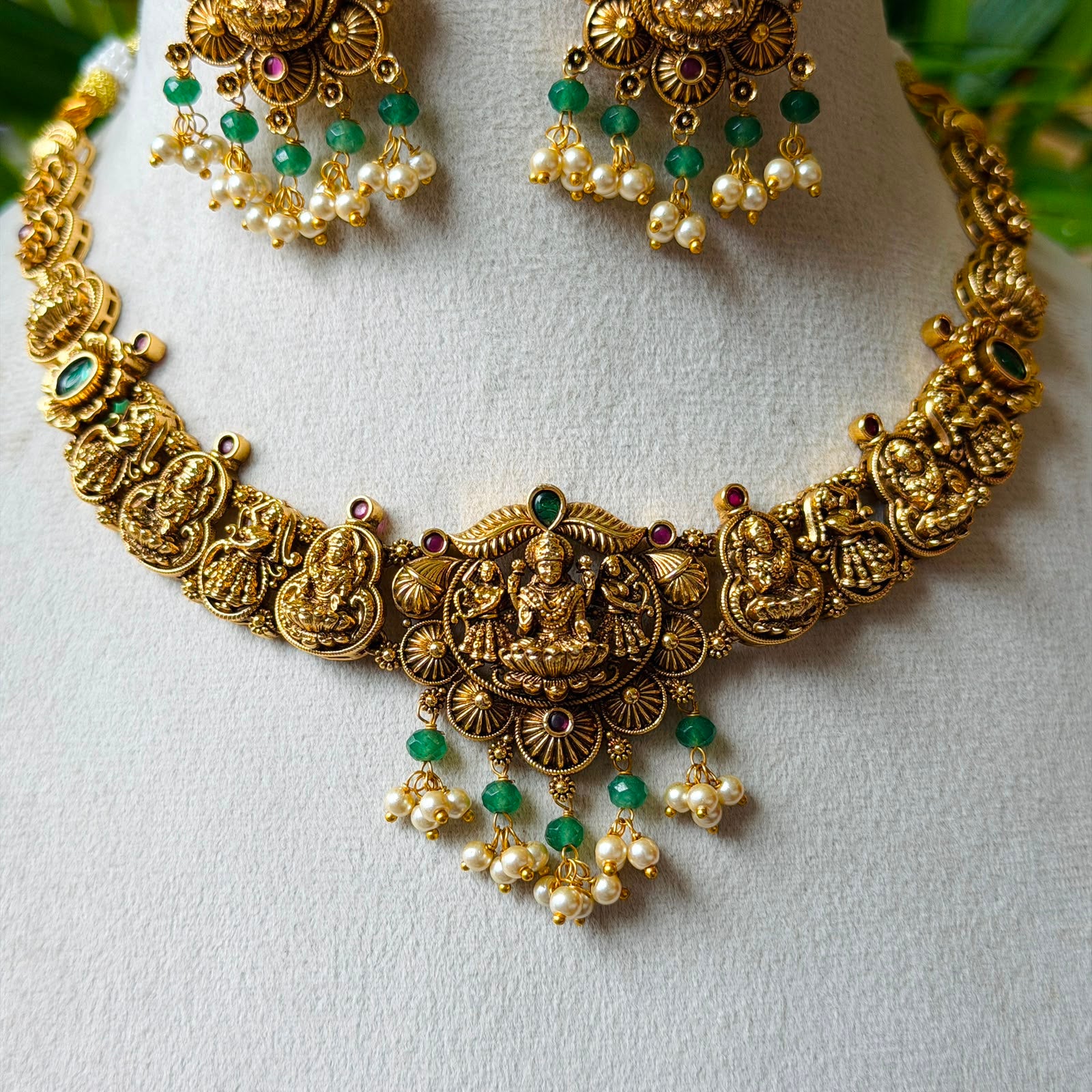 Antique Necklace Set AN312