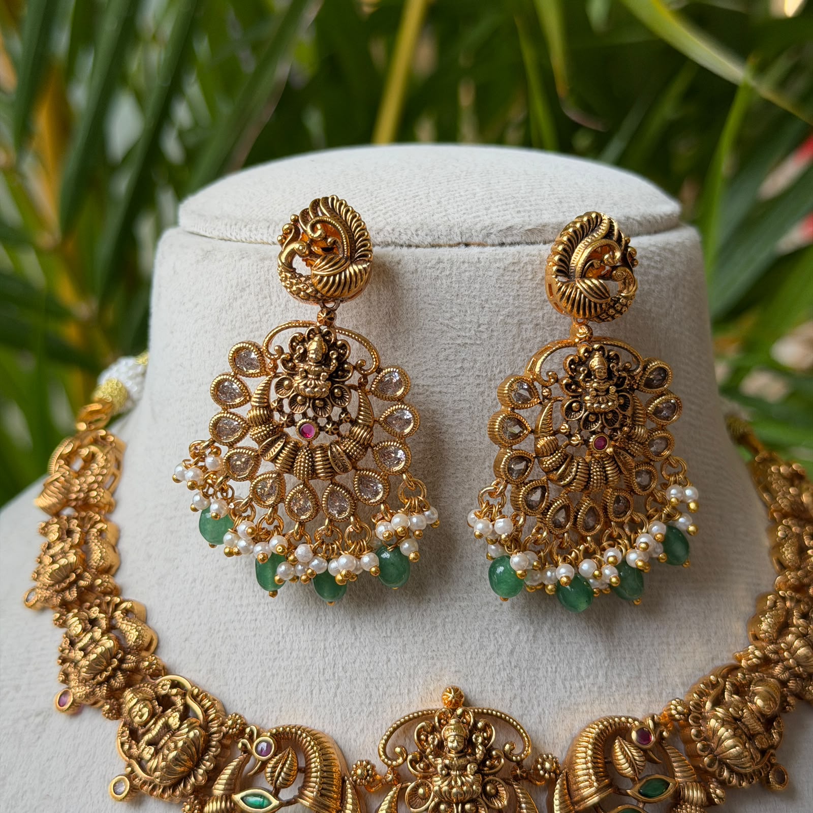 Antique Necklace Set AN313