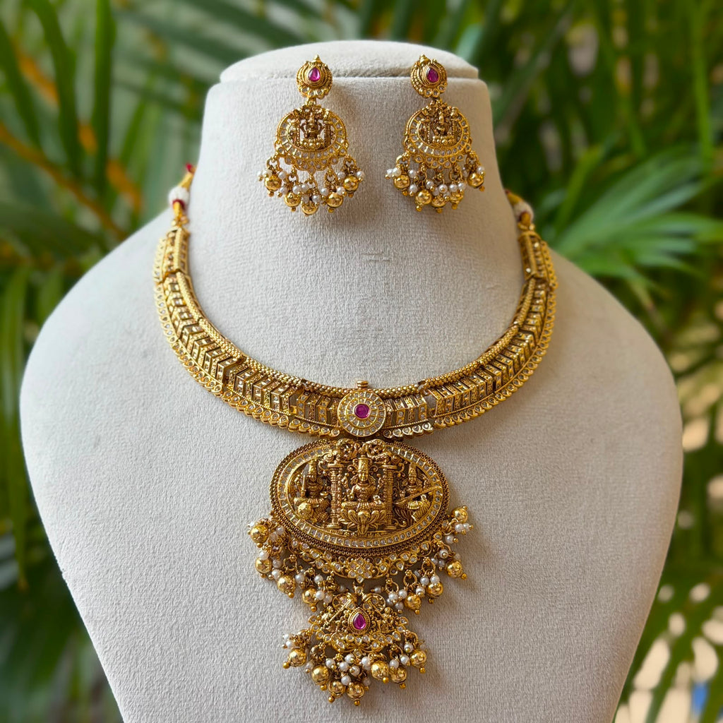 Antique Necklace Set AN345