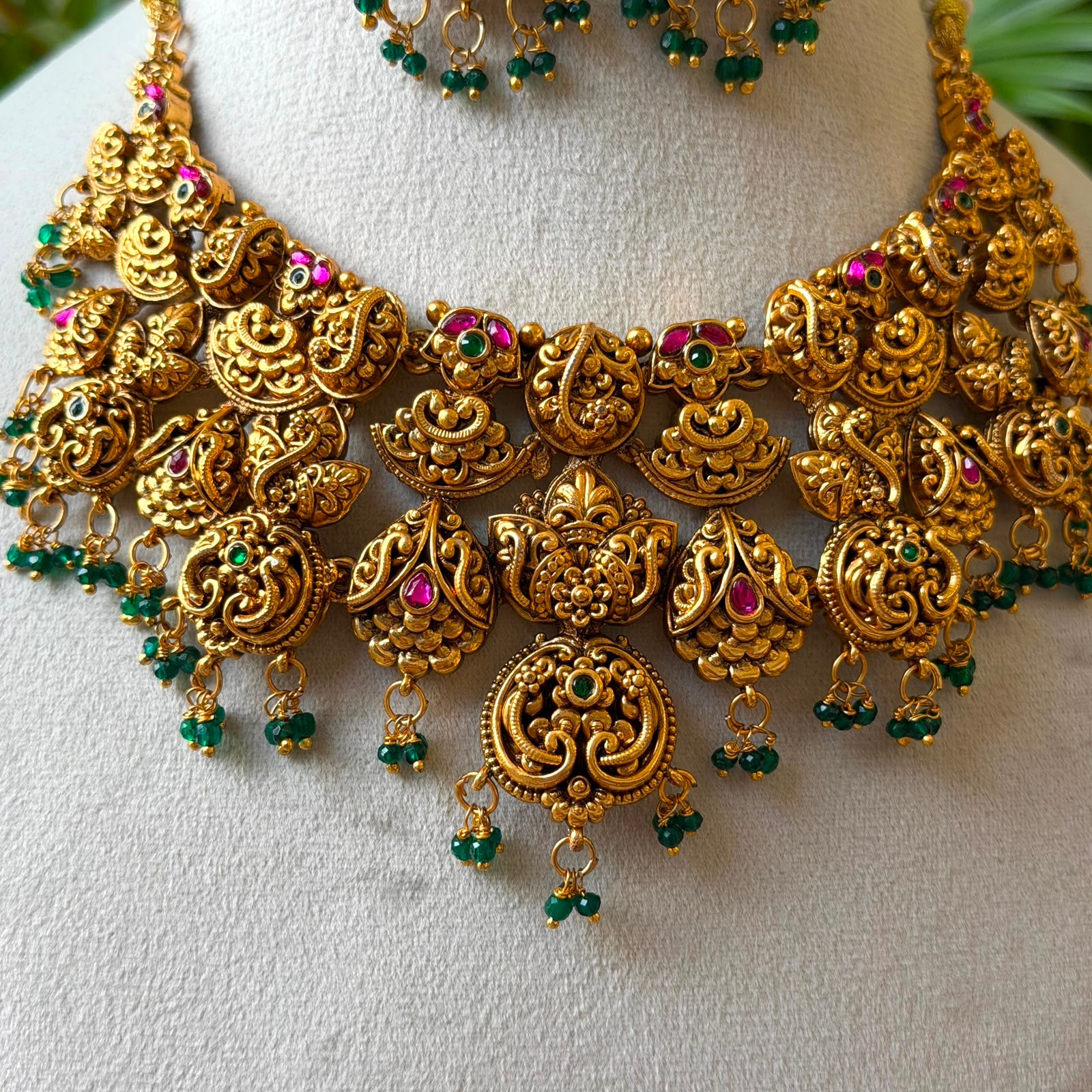 Antique Necklace Set AN346