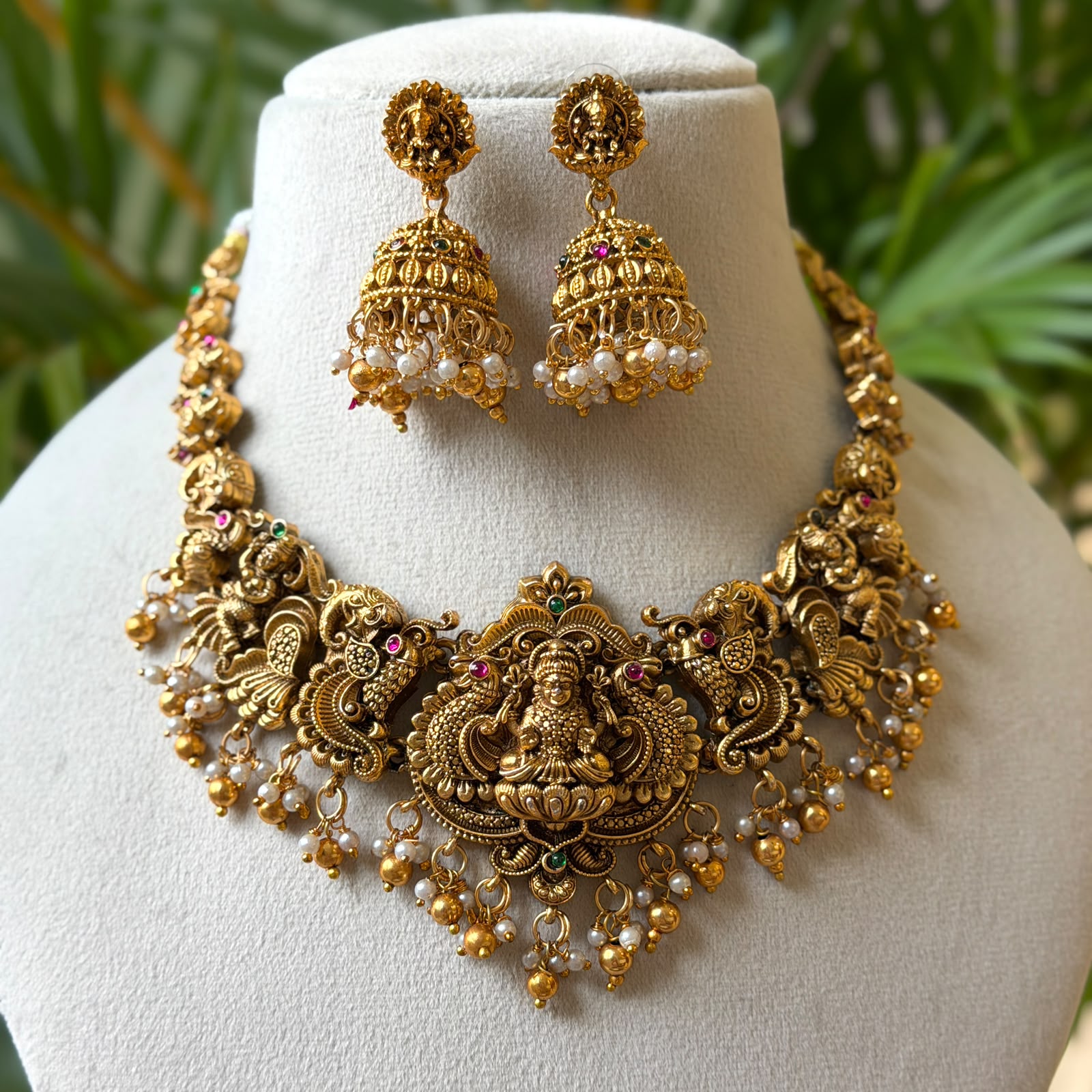 Antique Necklace Set AN347