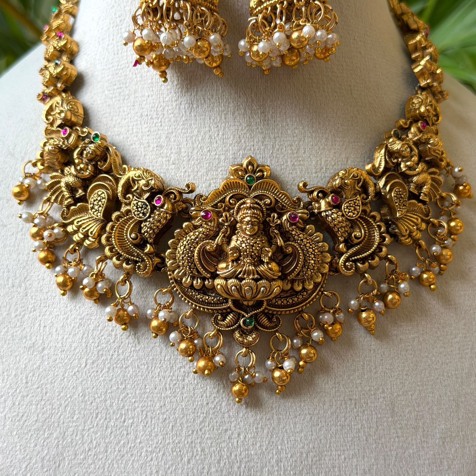 Antique Necklace Set AN347