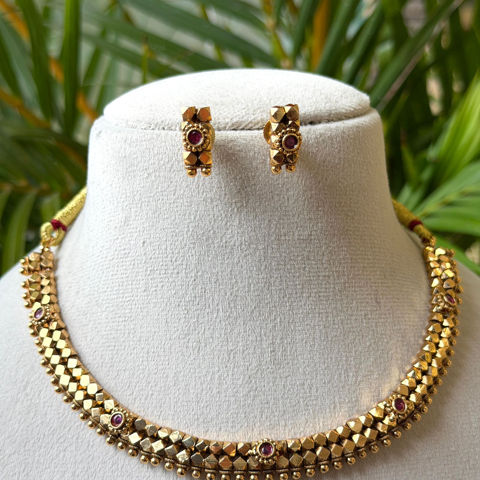 Antique Necklace Set AN355