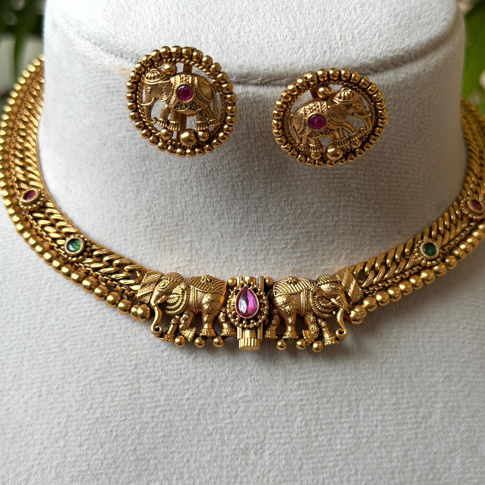 Antique Necklace Set AN356