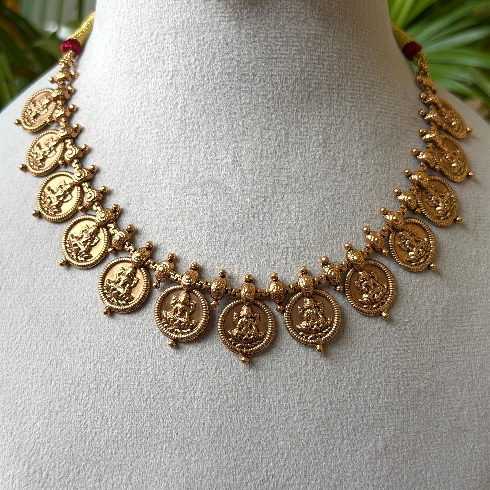 Antique Necklace Set AN358