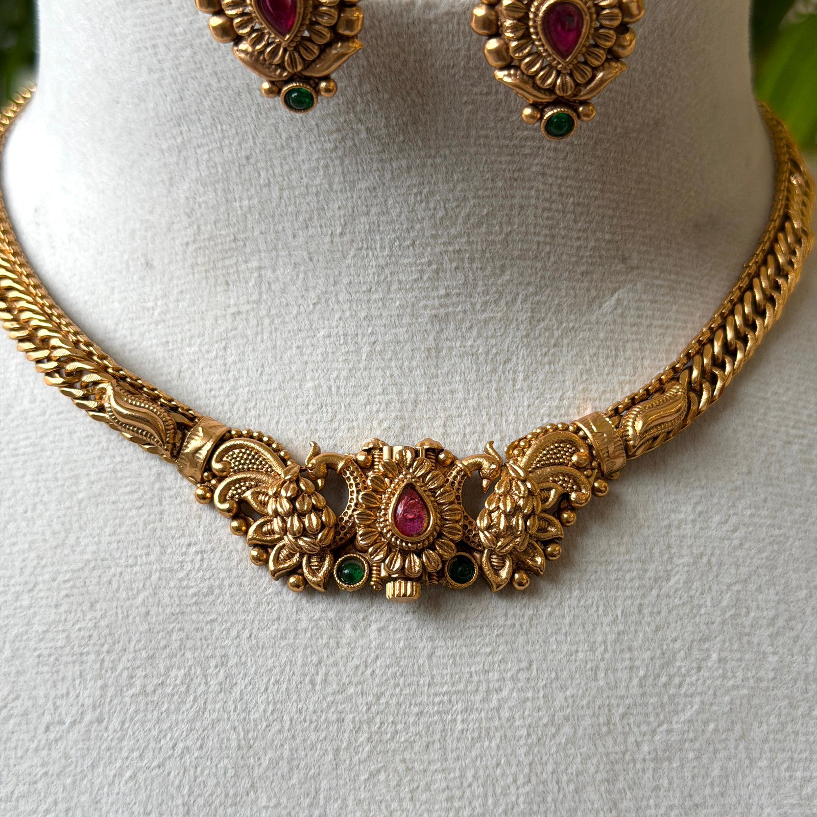 Antique Necklace Set AN359