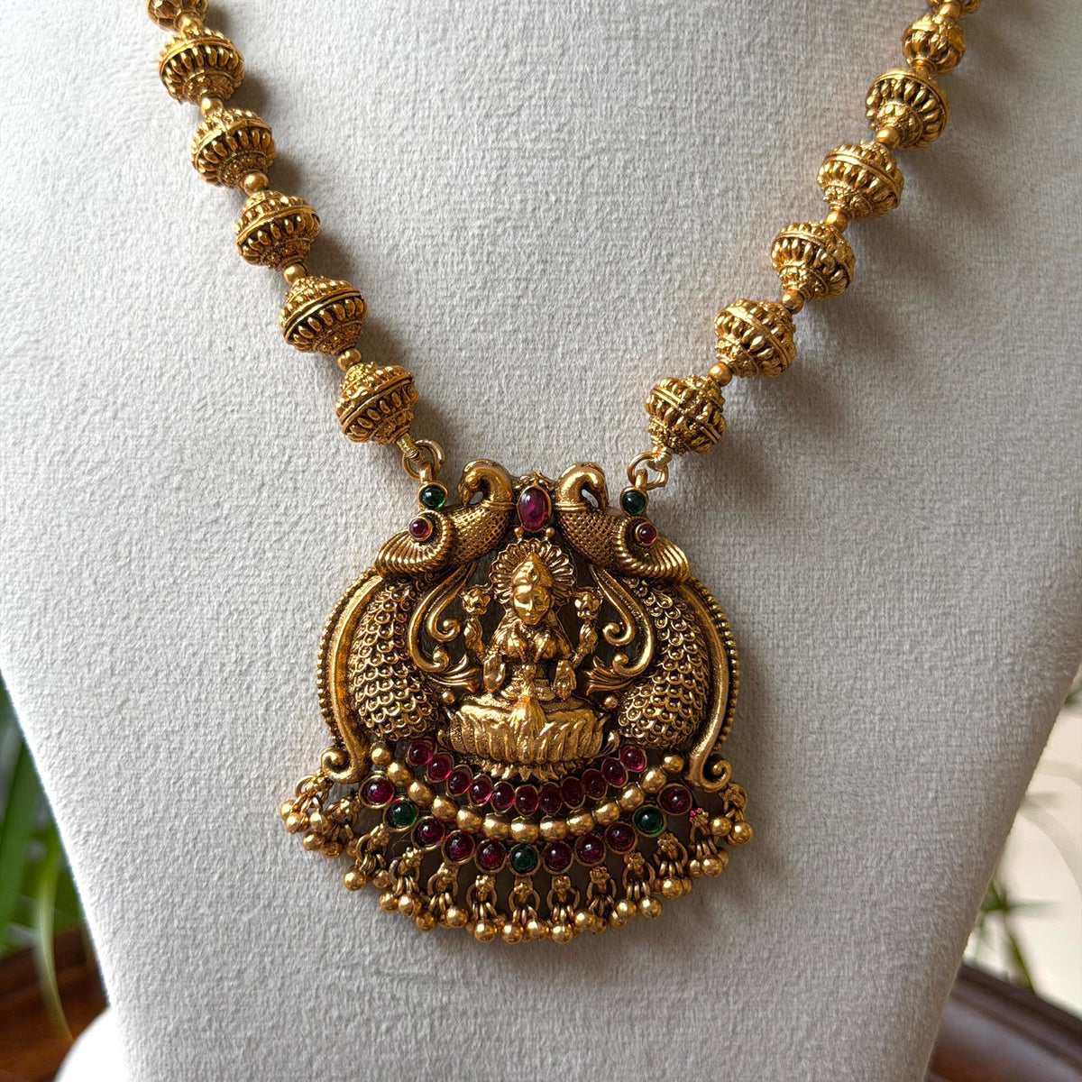 Antique Necklace Set AN399