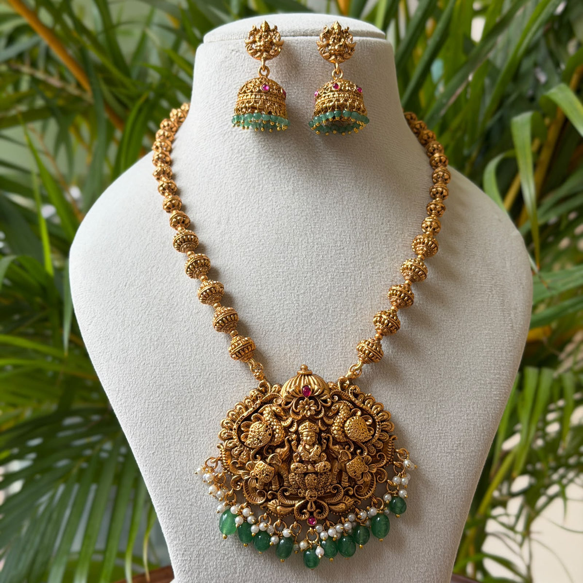 Antique Necklace Set AN408