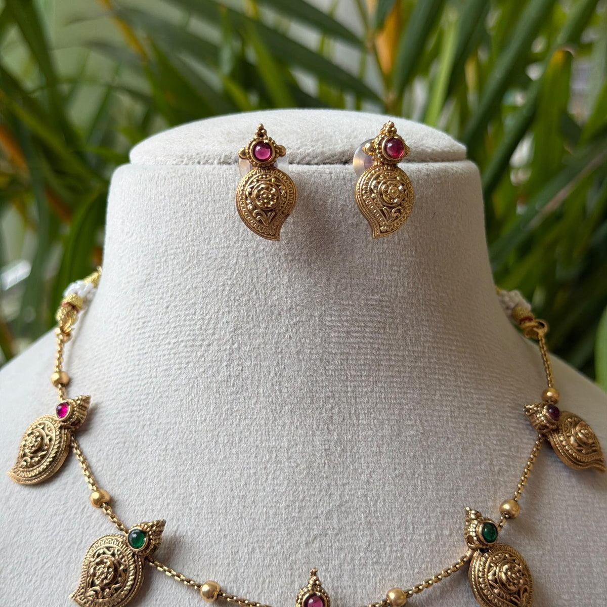 Antique Necklace Set AN429