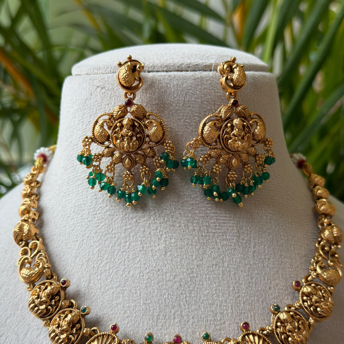 Antique Necklace Set AN431