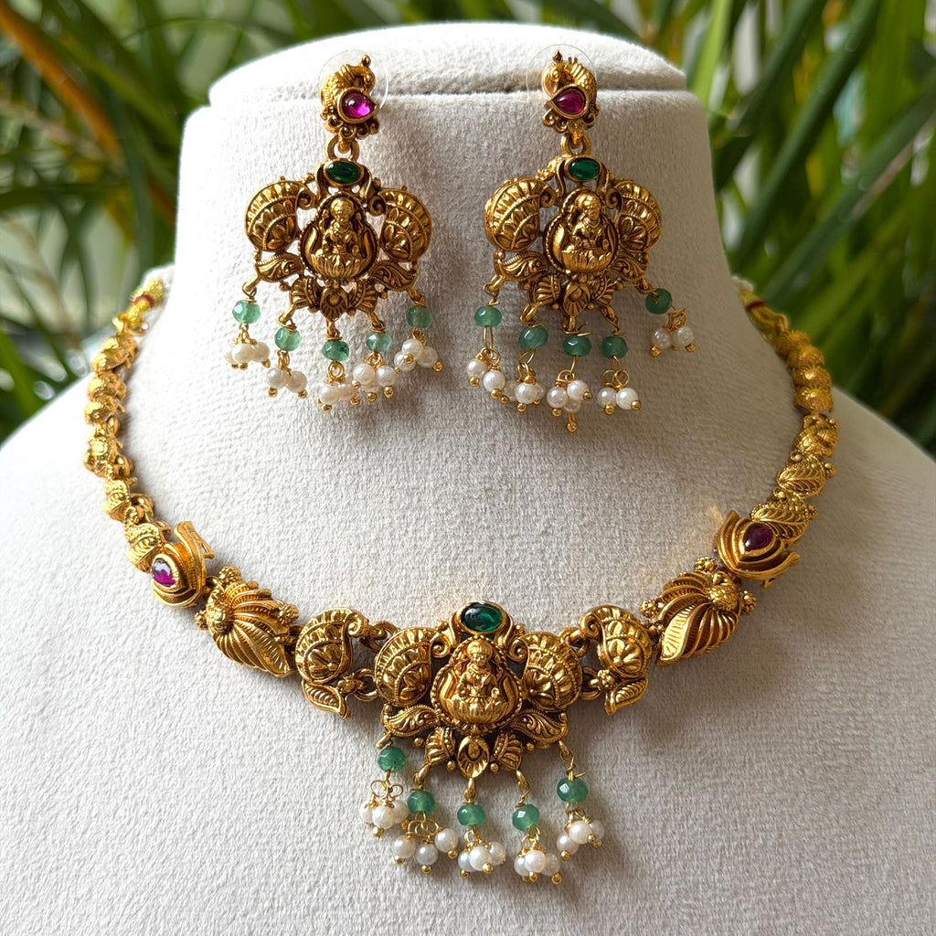 Antique Necklace Set AN432