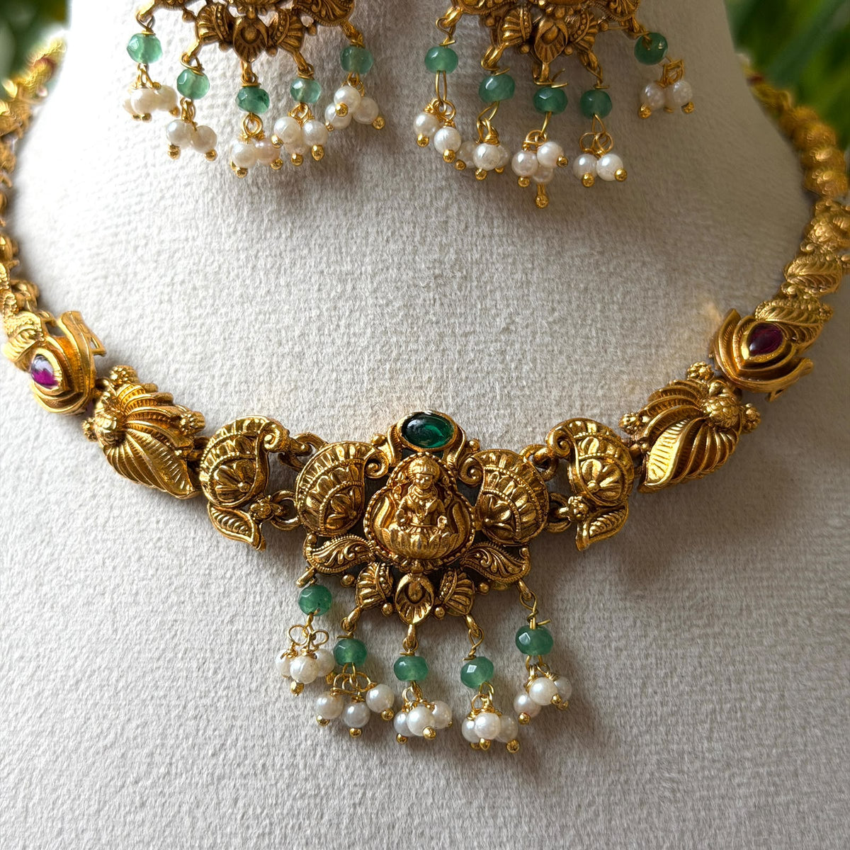 Antique Necklace Set AN432