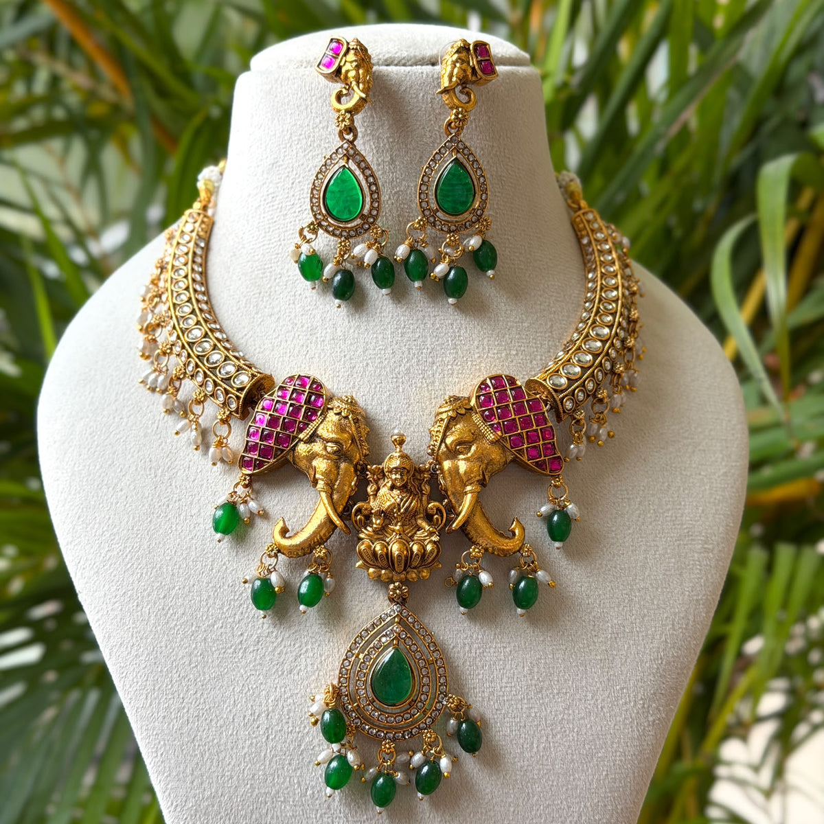 Antique Necklace Set AN433
