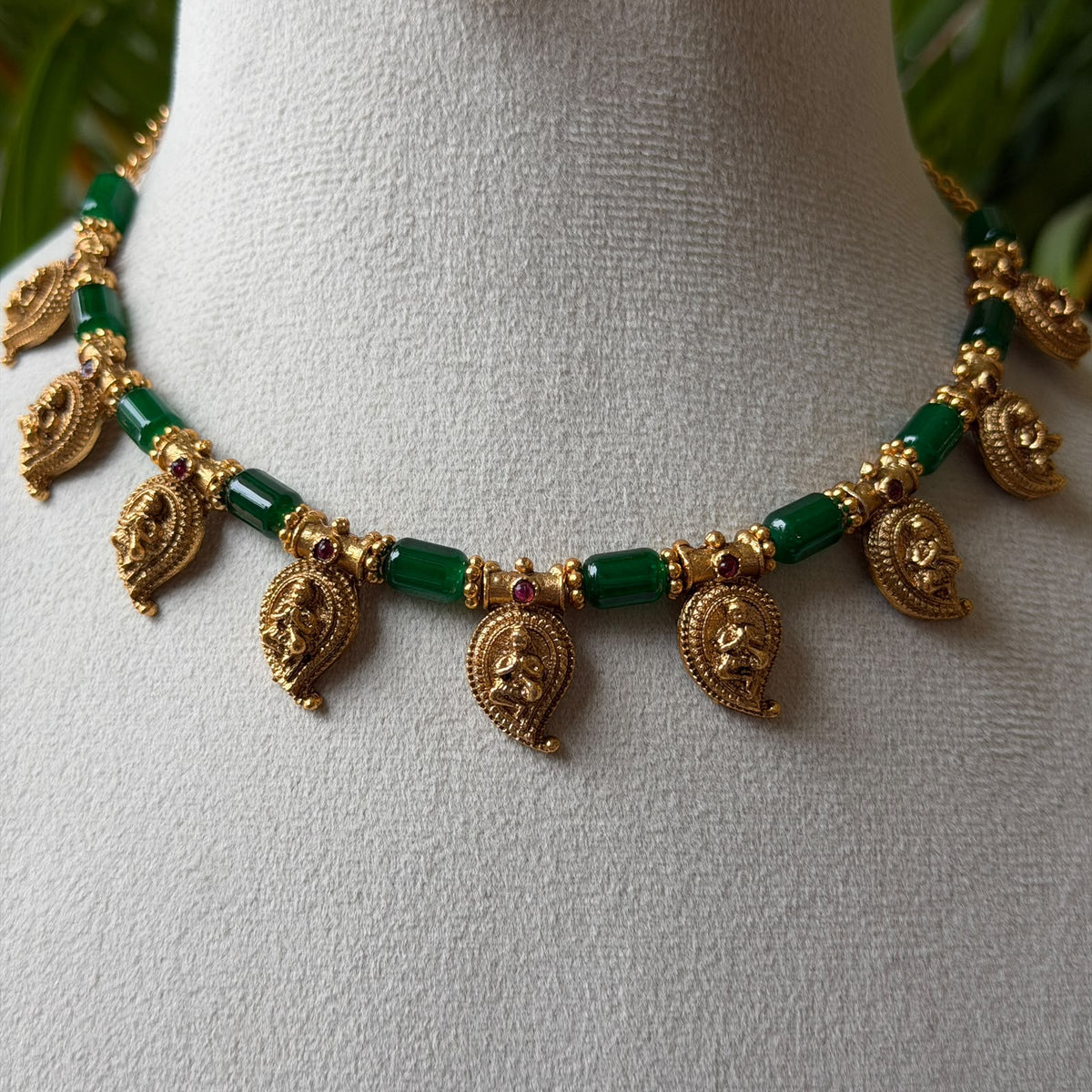 Antique Necklace Set AN437
