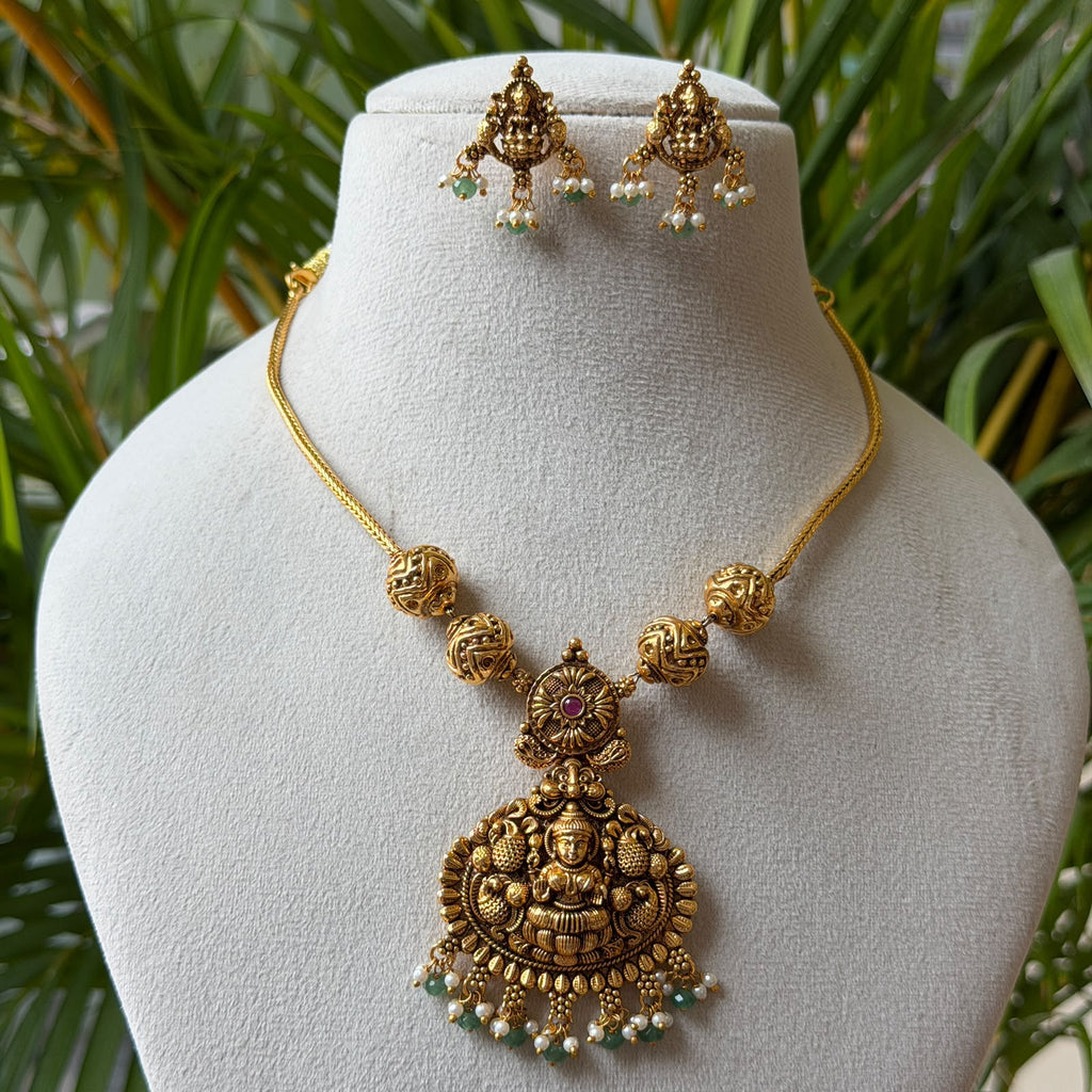 Antique Necklace Set AN445