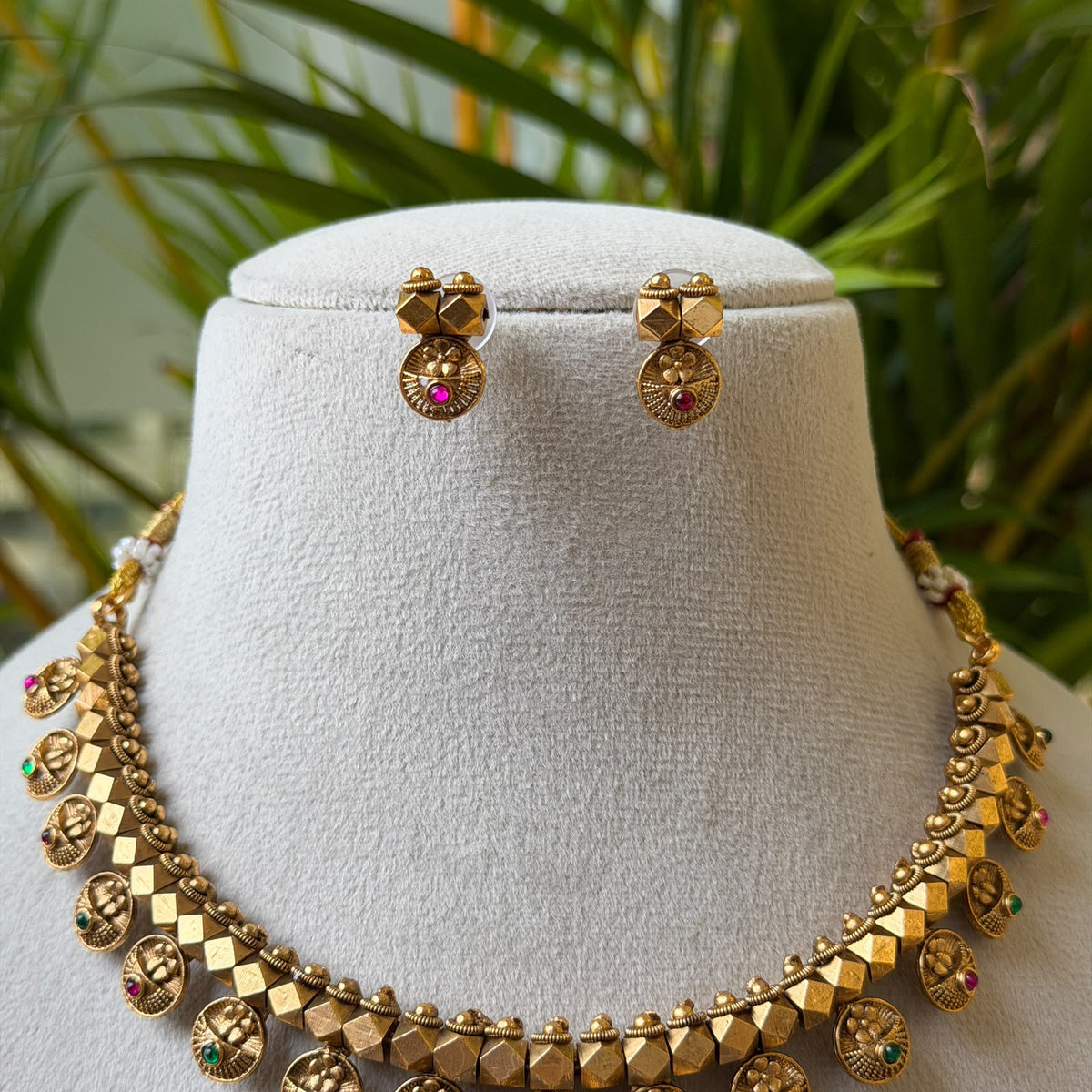 Antique Necklace Set AN473