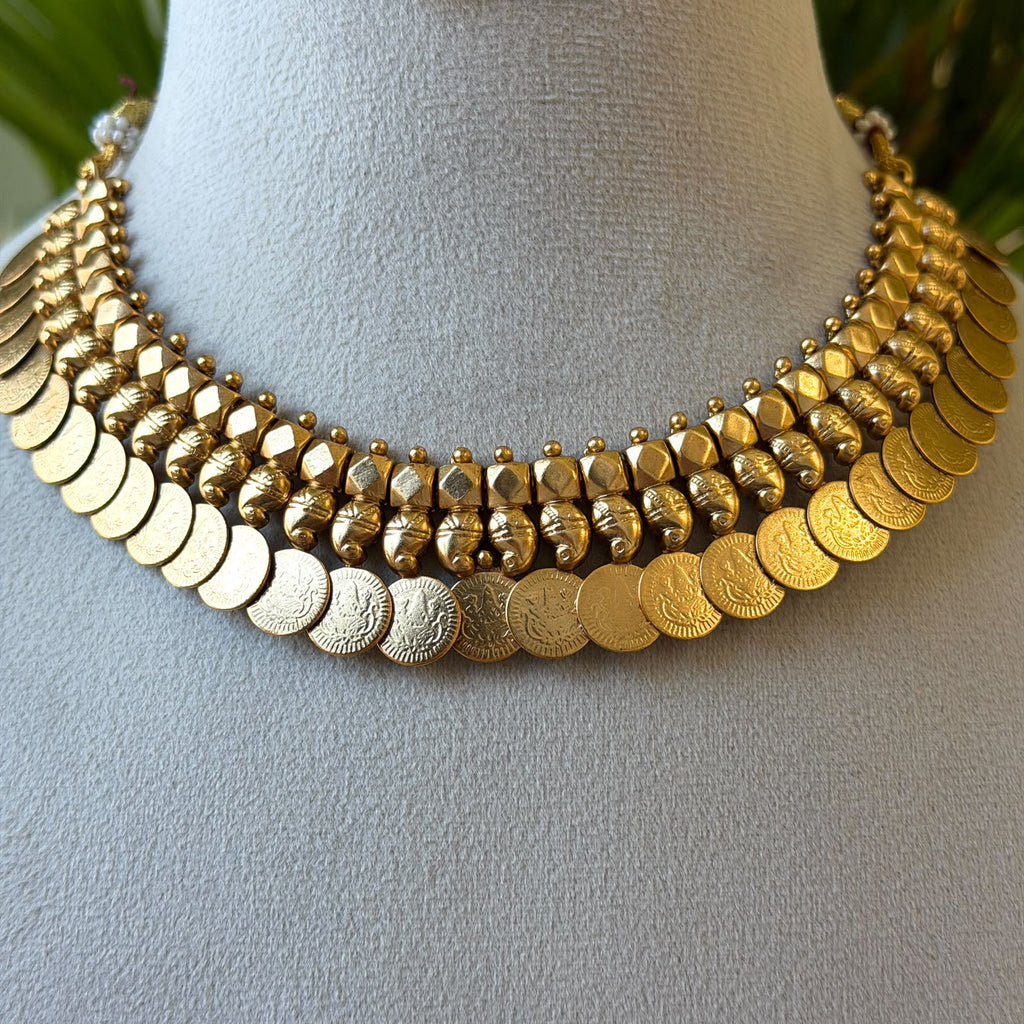 Antique Gold Kasu Coin Choker Necklace Set, Traditional Lakshmi Coin Necklace with Drop Earrings AN494 (view 2)