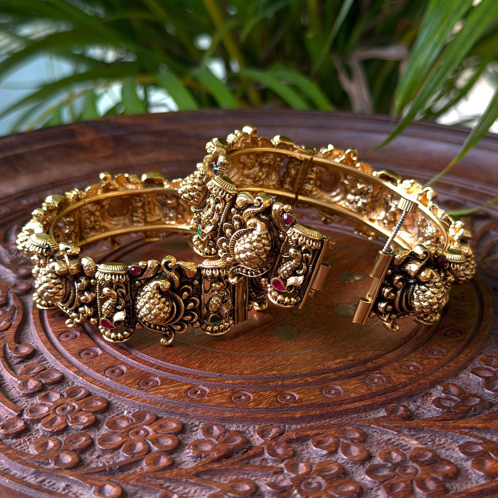 Antique Bangle AB78