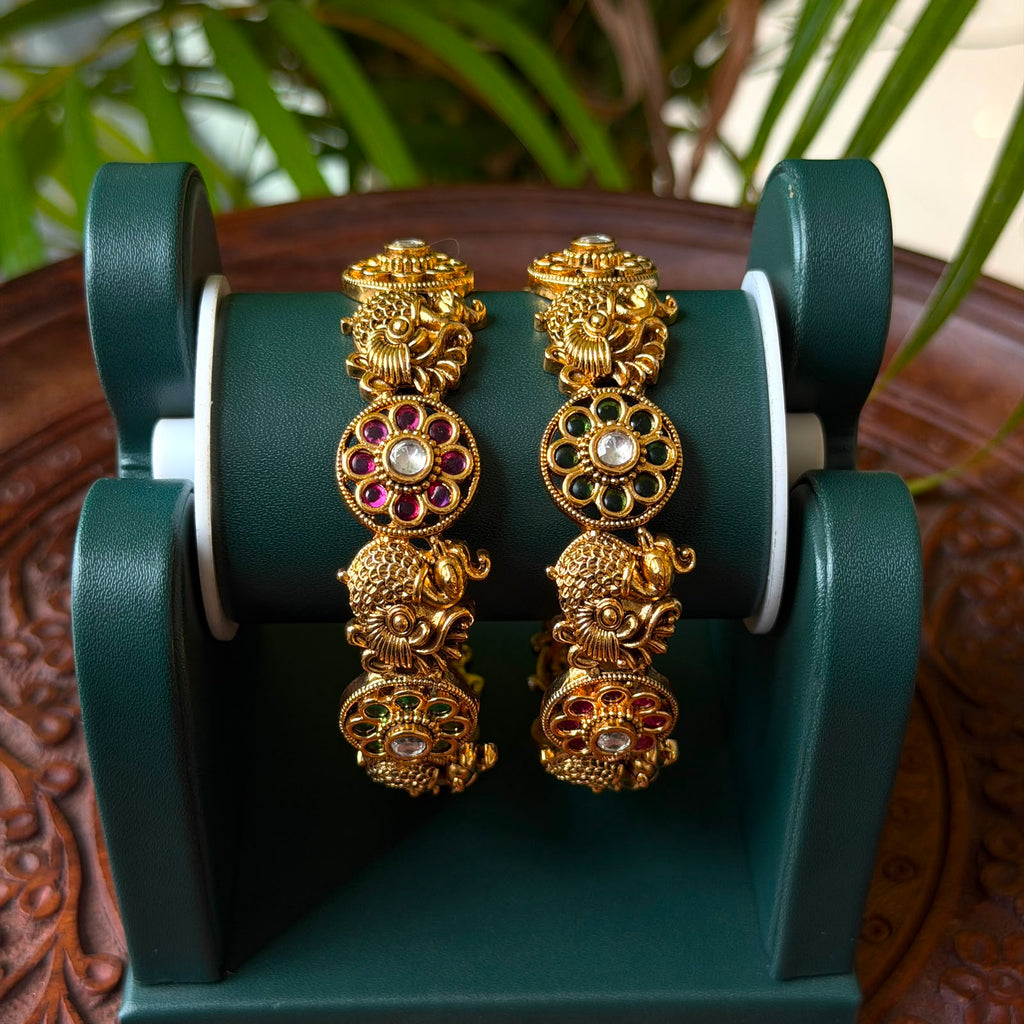 Antique Bangle AB80