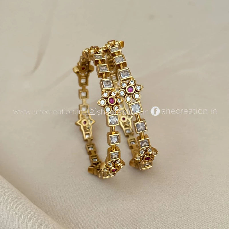 Antique Bangle AB26