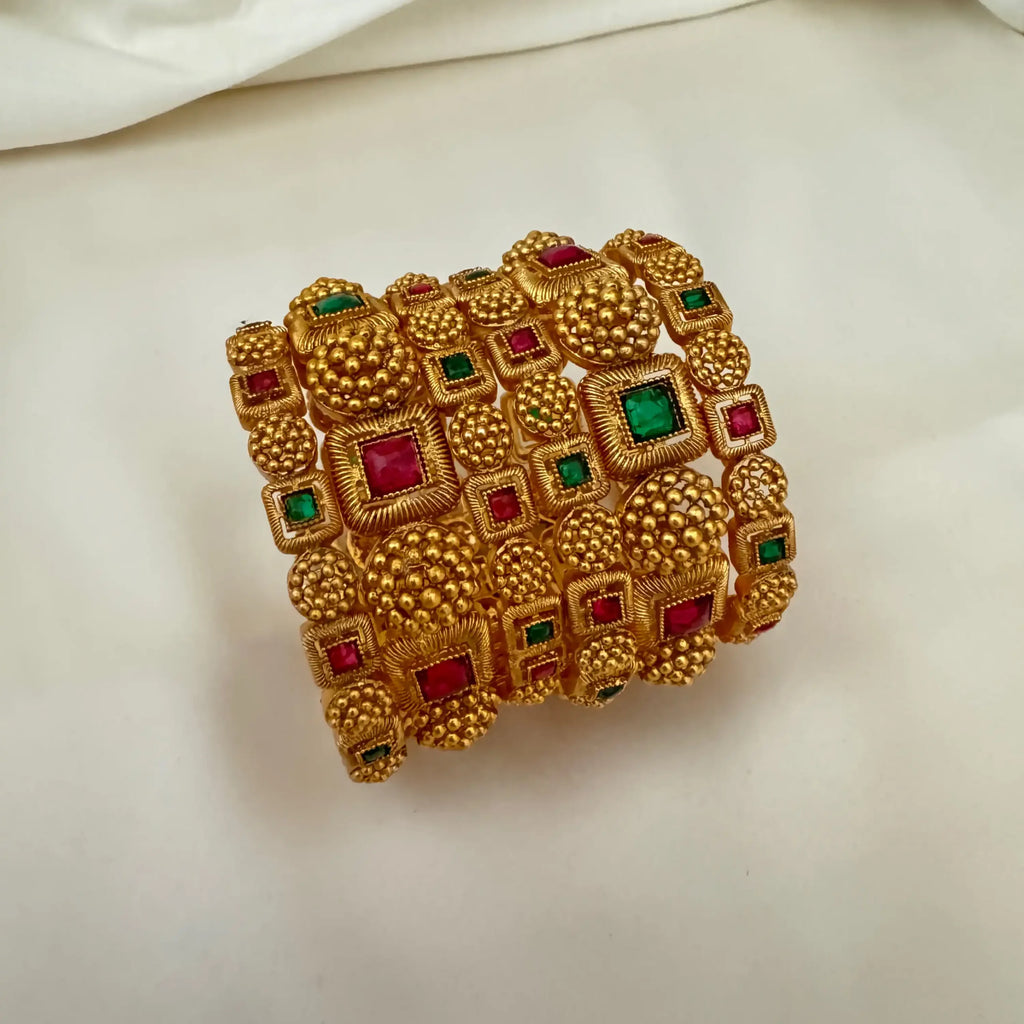 Antique Bangle AB30