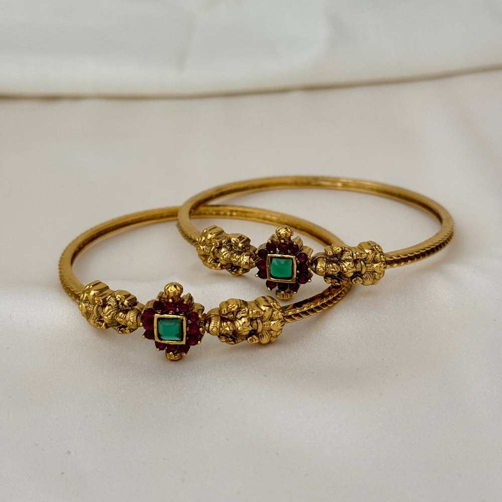 Antique Bangle AB32