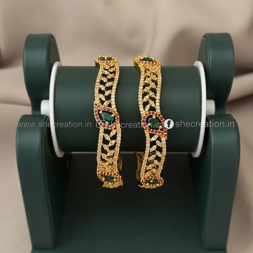 Antique Bangle AB34