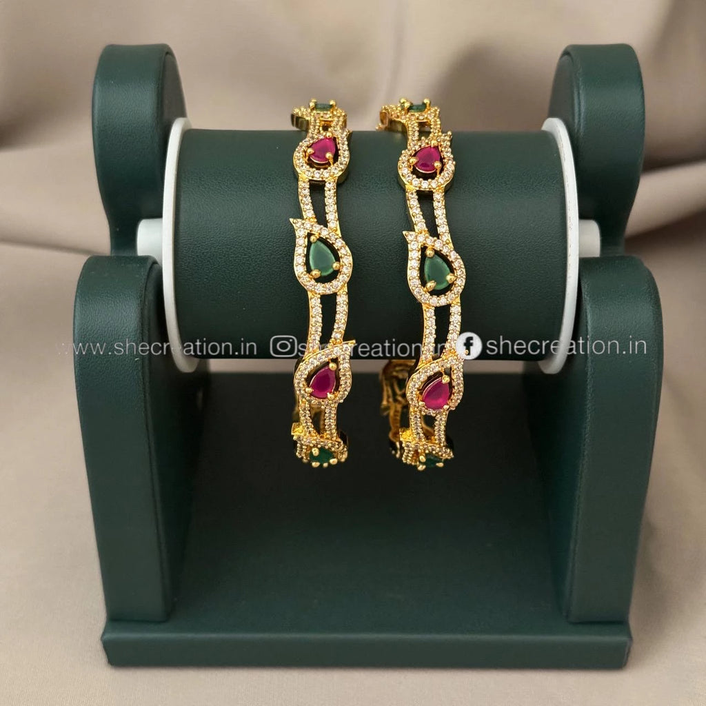 Antique Bangle AB35