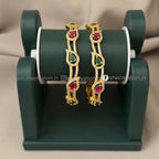 Antique Bangle AB35