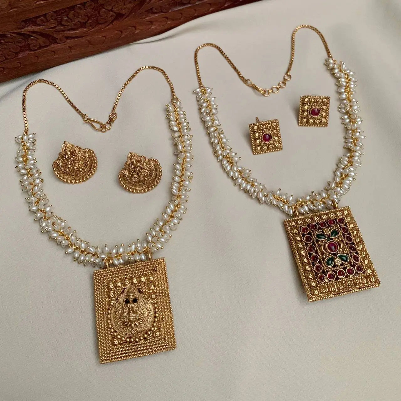 Antique Double Sided Necklace AN107