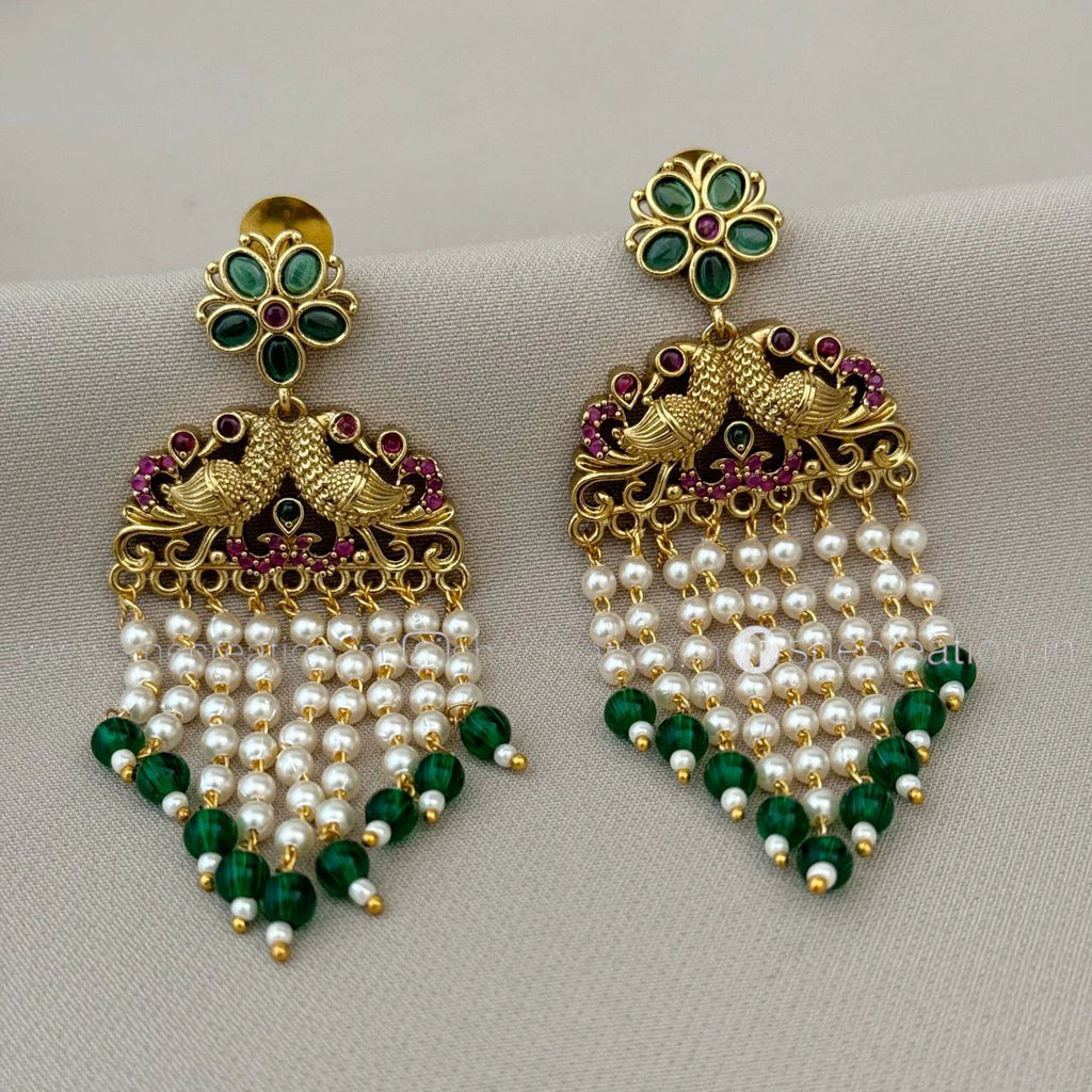 Antique Earrings AE28